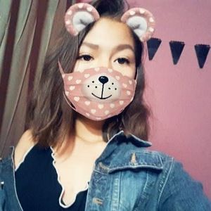 Meet your Posher, April